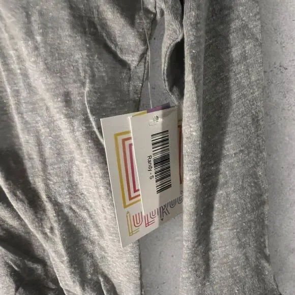 Lularoe Women's Randy Baseball Raglan Grey Print Size Small-NWT - Picture 2 of 5